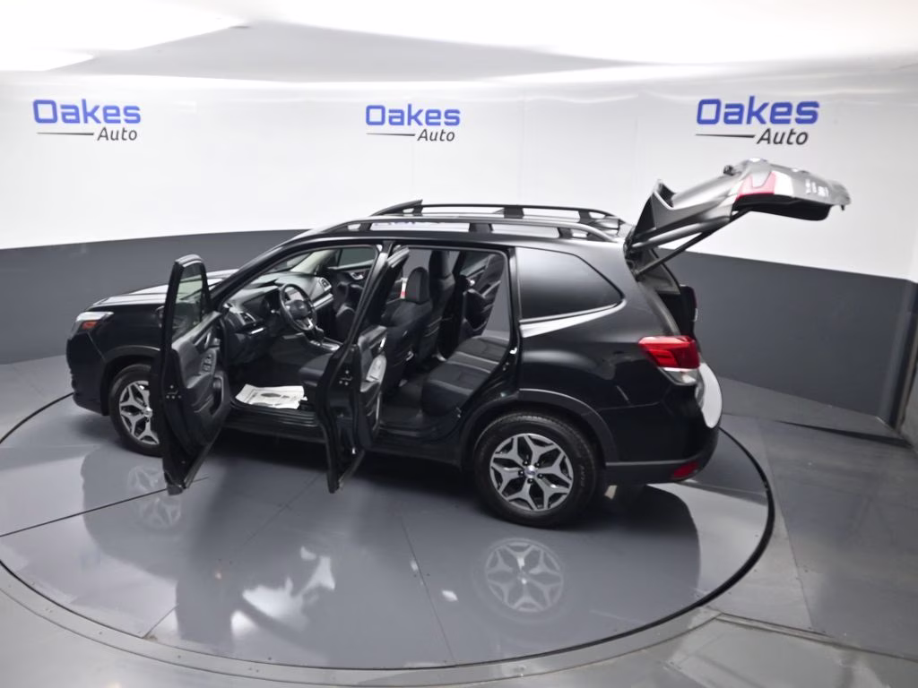 2023 Crystal Black Silica Subaru Forester Premium AWD SUV