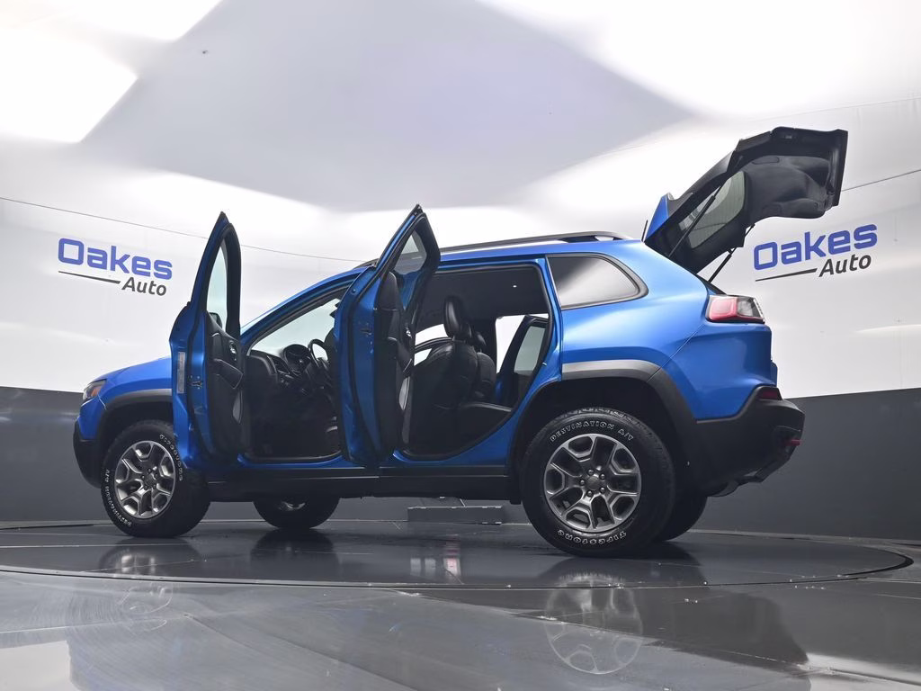 2021 Hydro Blue Pearlcoat Jeep Cherokee Trailhawk 4X4 SUV