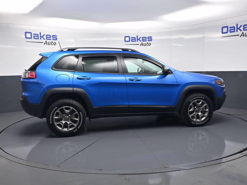 2021 Hydro Blue Pearlcoat Jeep Cherokee Trailhawk 4X4 SUV