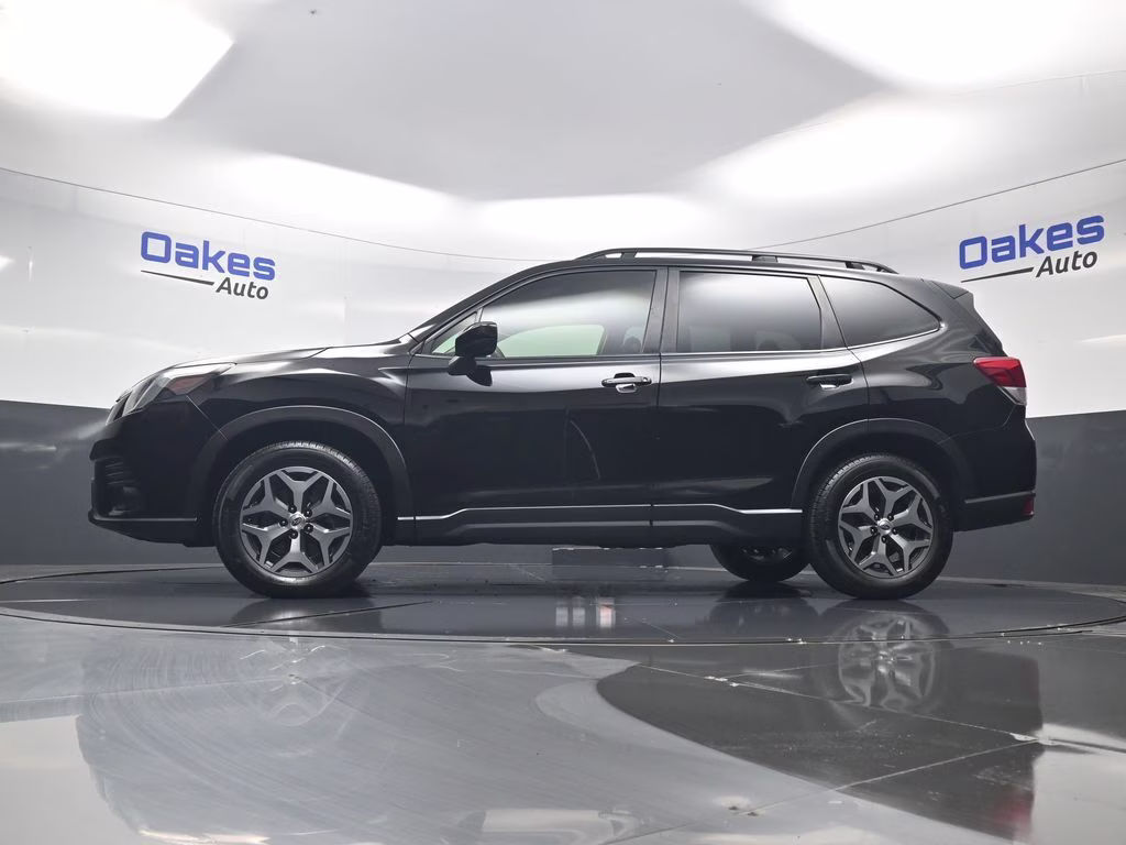 2023 Crystal Black Silica Subaru Forester Premium AWD SUV