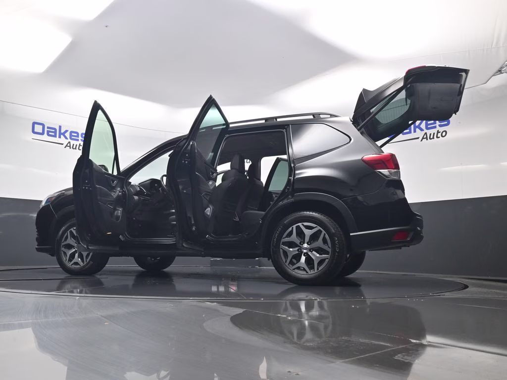 2023 Crystal Black Silica Subaru Forester Premium AWD SUV