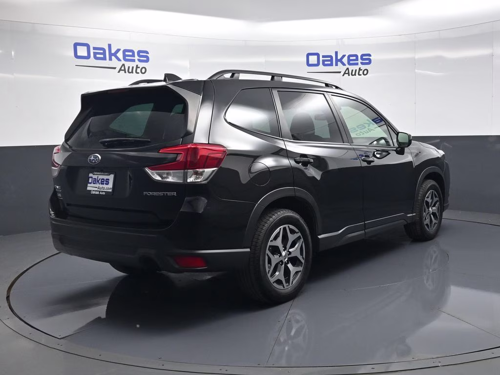 2023 Crystal Black Silica Subaru Forester Premium AWD SUV