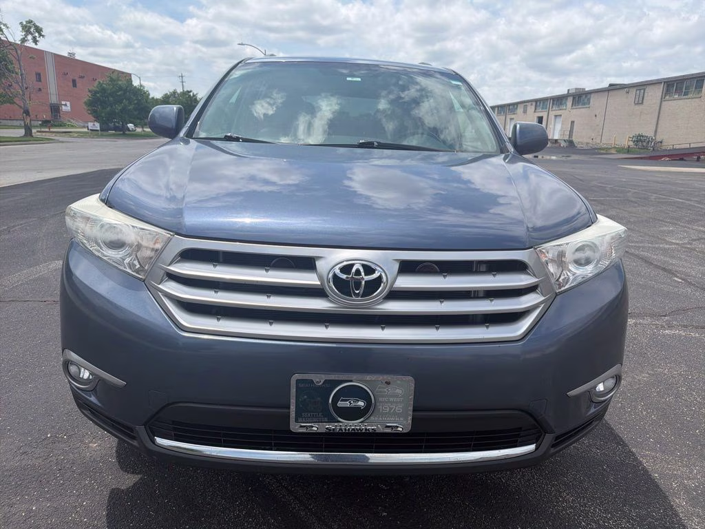 2013 Shoreline Blue Metallic Toyota Highlander SE 4X4 SUV