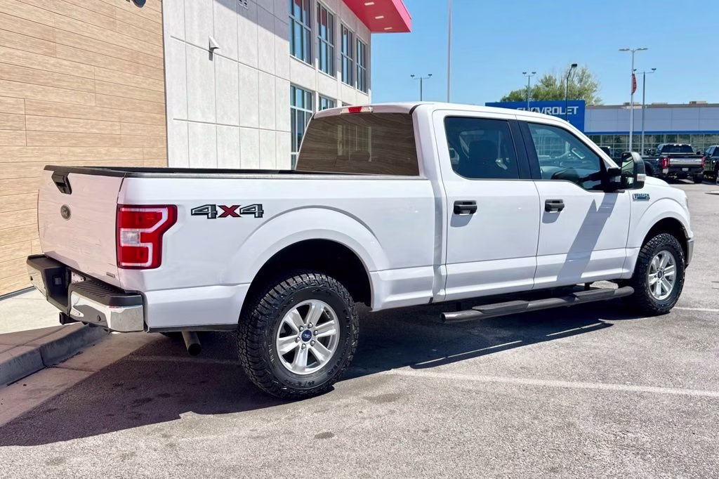 2019 White Ford F-150 XLT 4X4 Truck