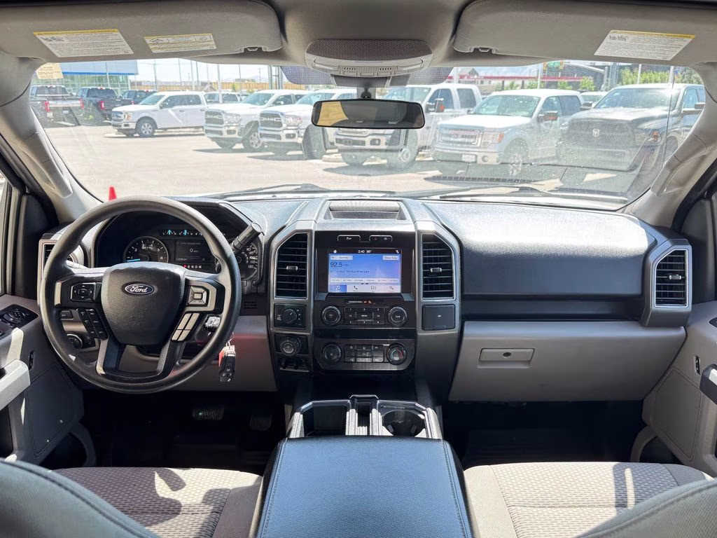 2019 White Ford F-150 XLT 4X4 Truck