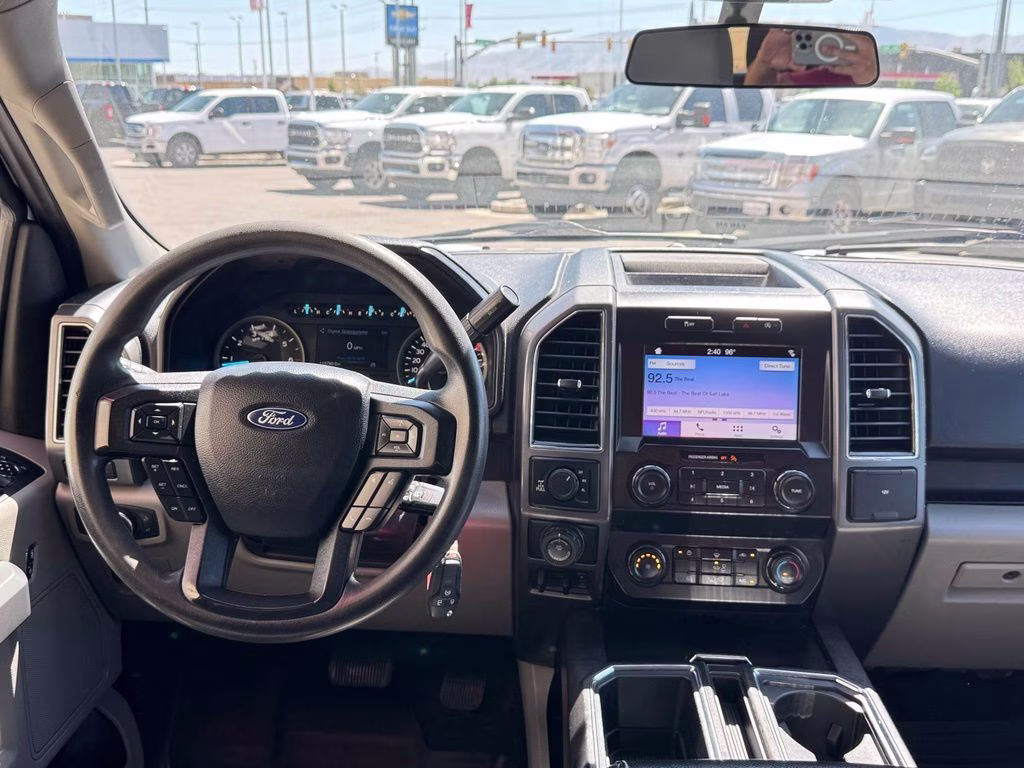 2019 White Ford F-150 XLT 4X4 Truck