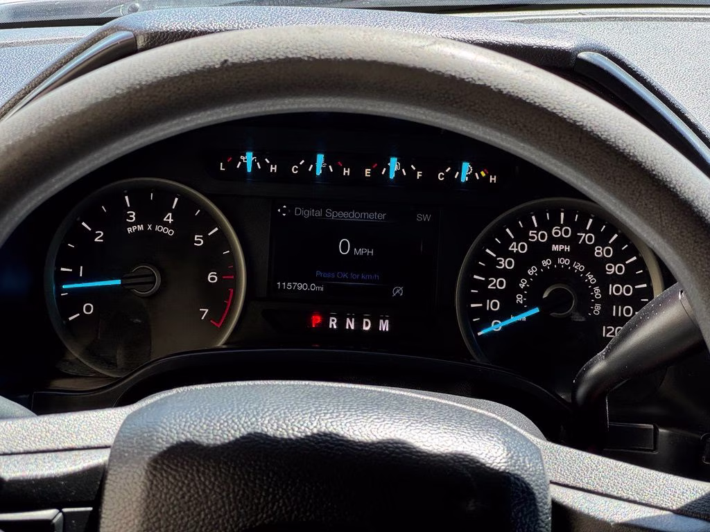 2019 White Ford F-150 XLT 4X4 Truck