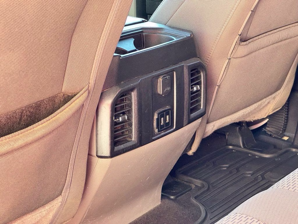 2019 White Ford F-150 XLT 4X4 Truck