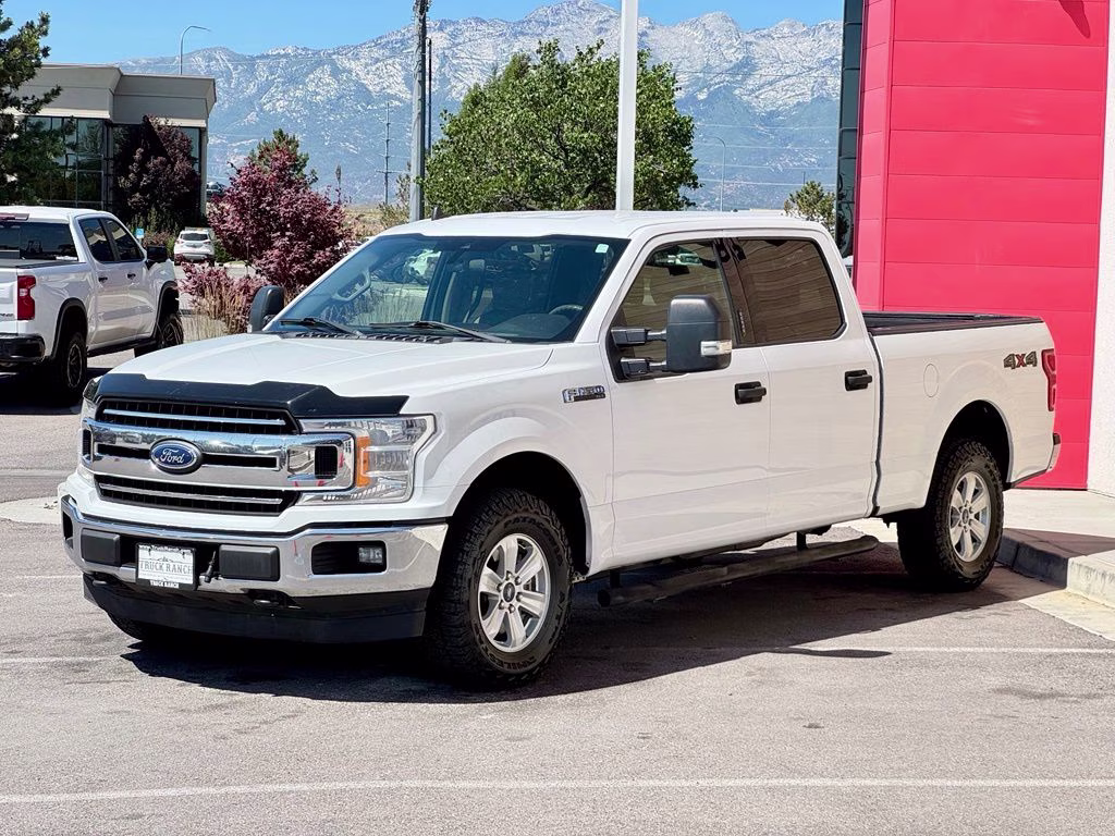 2019 White Ford F-150 XLT 4X4 Truck