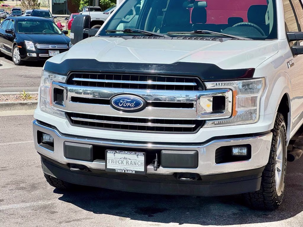2019 White Ford F-150 XLT 4X4 Truck