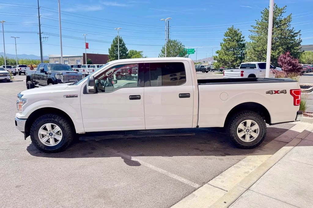 2019 White Ford F-150 XLT 4X4 Truck