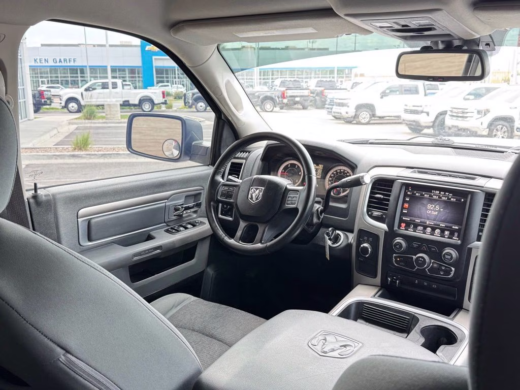 2016 Bright White Clearcoat Ram 2500 Big Horn 4X4 Truck
