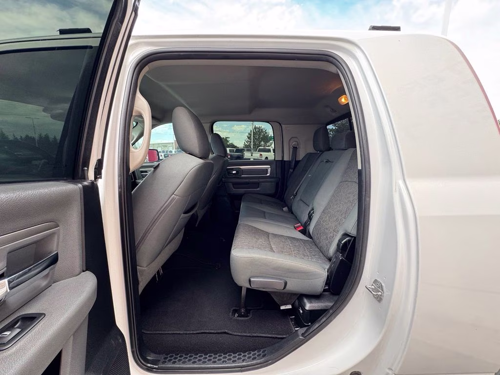 2016 Bright White Clearcoat Ram 2500 Big Horn 4X4 Truck