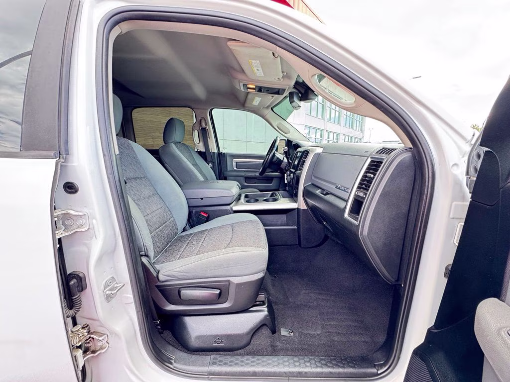 2016 Bright White Clearcoat Ram 2500 Big Horn 4X4 Truck