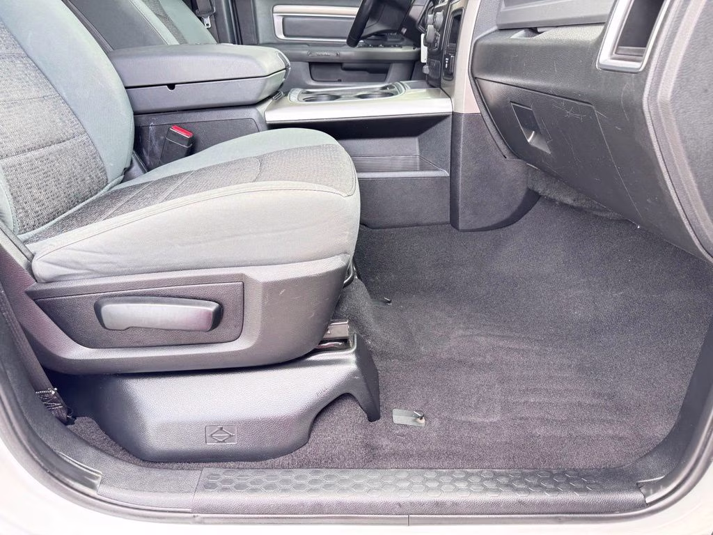 2016 Bright White Clearcoat Ram 2500 Big Horn 4X4 Truck