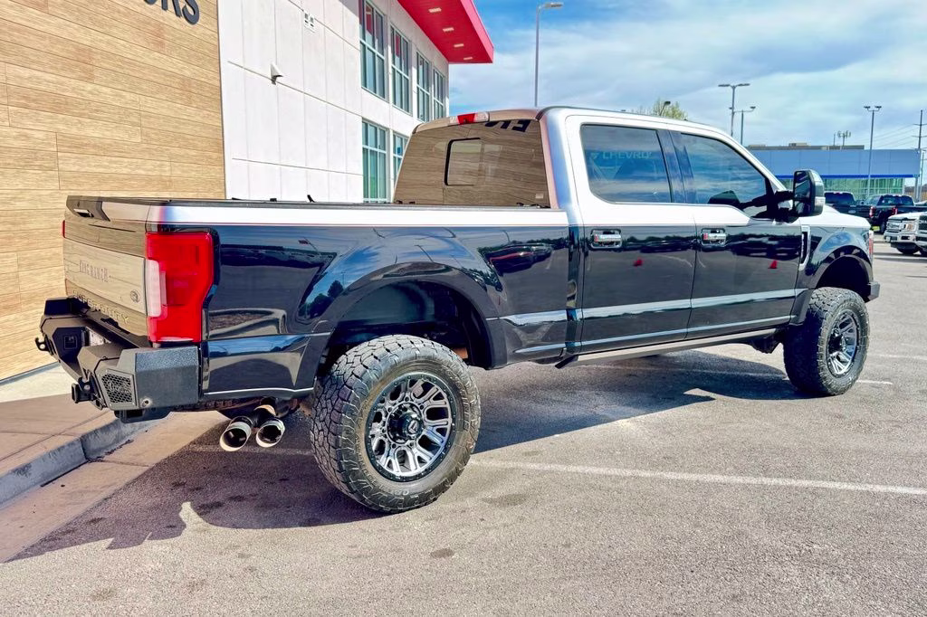 2019 Black Metallic Ford Super Duty F-350 SRW King Ranch 4X4 Truck