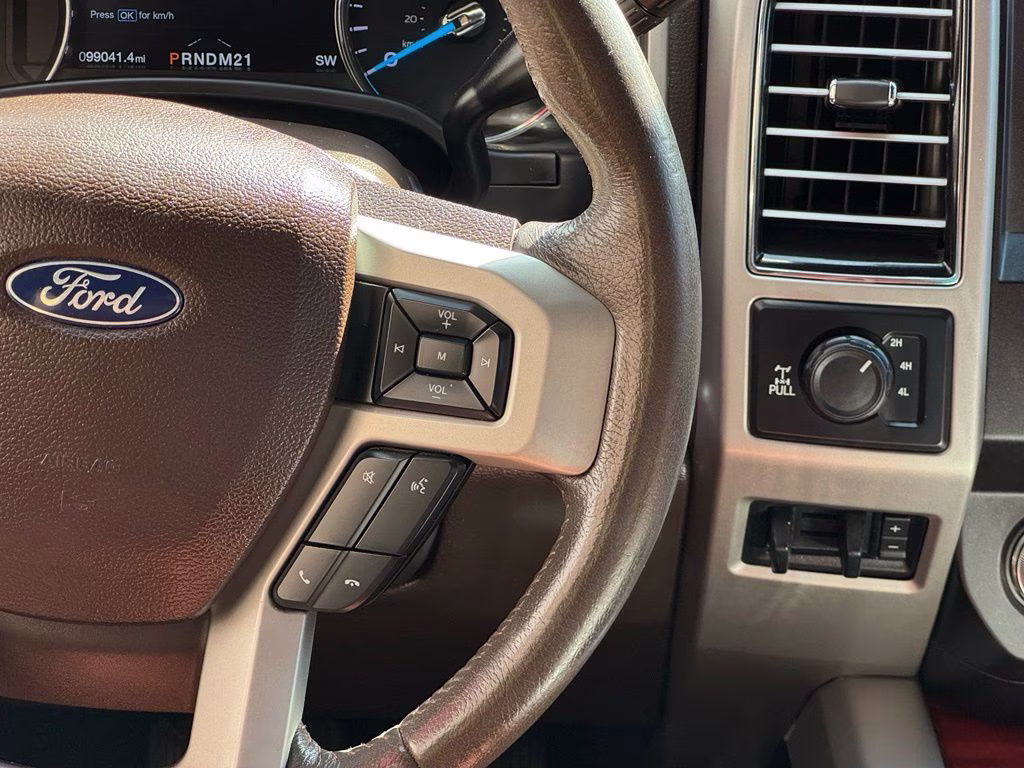 2019 Black Metallic Ford Super Duty F-350 SRW King Ranch 4X4 Truck