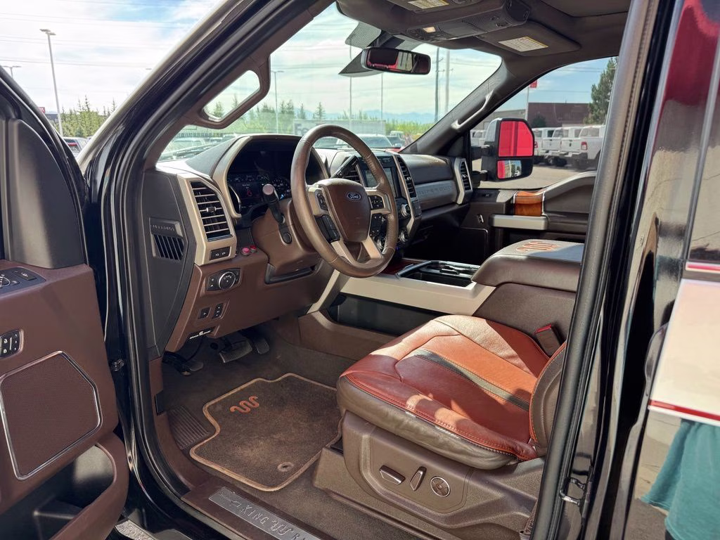 2019 Black Metallic Ford Super Duty F-350 SRW King Ranch 4X4 Truck