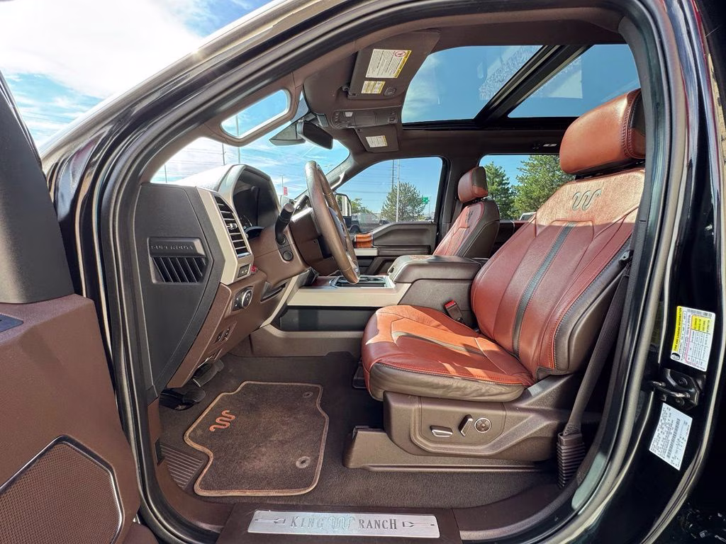 2019 Black Metallic Ford Super Duty F-350 SRW King Ranch 4X4 Truck