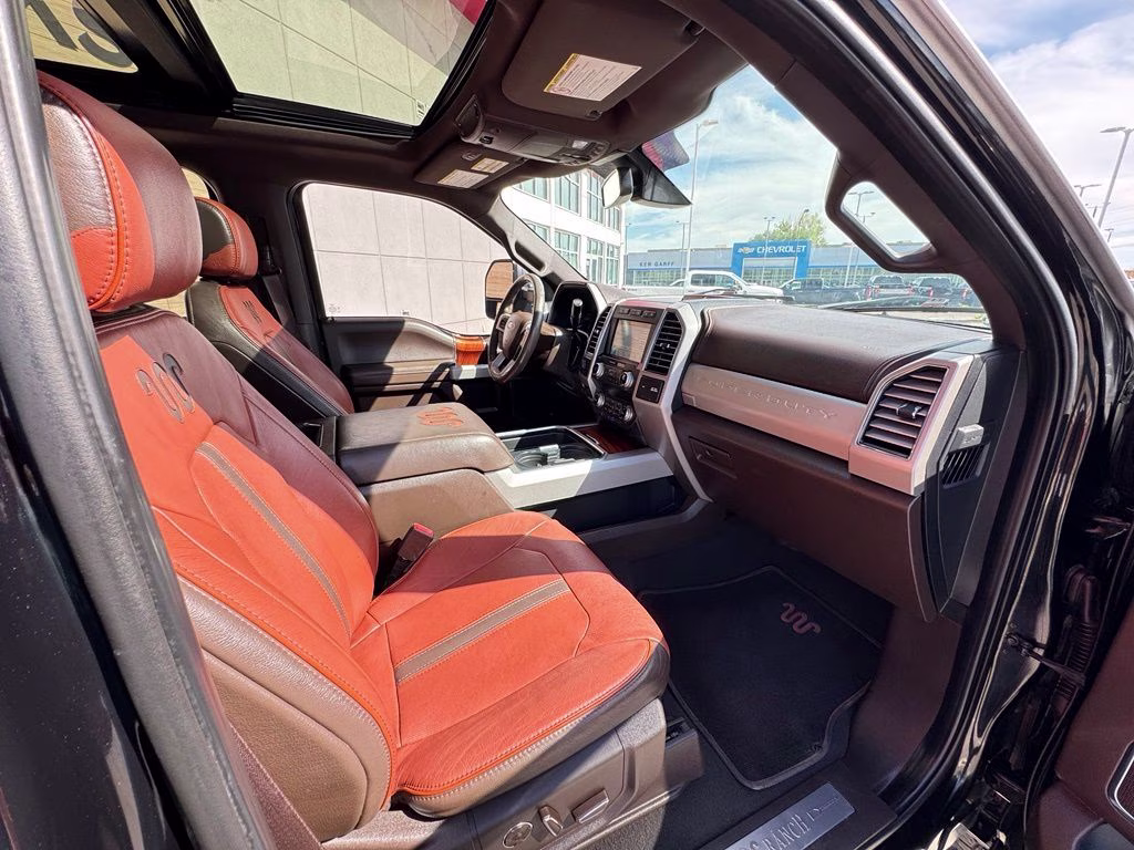 2019 Black Metallic Ford Super Duty F-350 SRW King Ranch 4X4 Truck