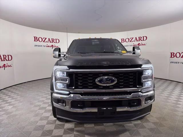 2026 Black Metallic Ford Super Duty F-450 DRW Lariat DRW 4X4 Truck