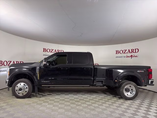 2026 Black Metallic Ford Super Duty F-450 DRW Lariat DRW 4X4 Truck