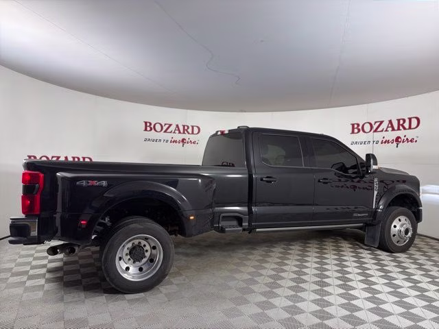 2026 Black Metallic Ford Super Duty F-450 DRW Lariat DRW 4X4 Truck