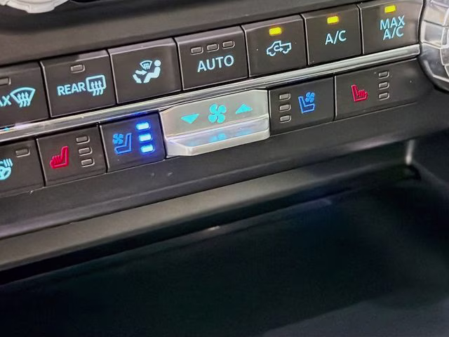 2026 Black Metallic Ford Super Duty F-450 DRW Lariat DRW 4X4 Truck