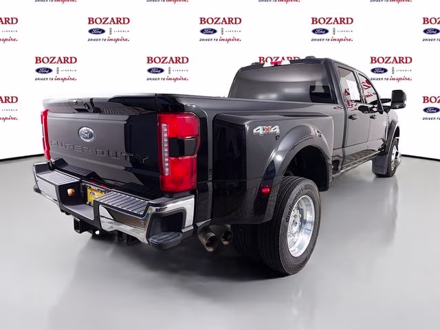 2026 Black Metallic Ford Super Duty F-450 DRW Lariat DRW 4X4 Truck