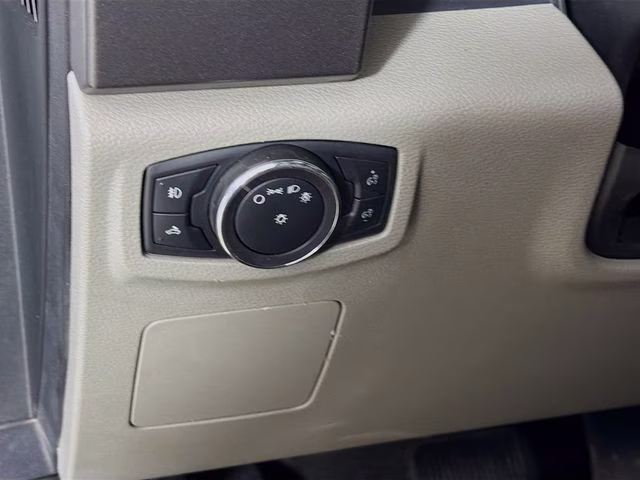 2015 Ingot Silver Ford F-150 XLT 4X4 Truck