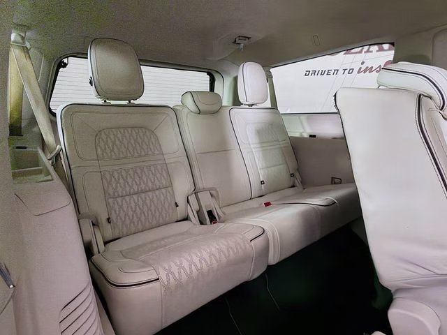 2020 Rhapsody Blue Lincoln Navigator L Black Label 4X4 SUV