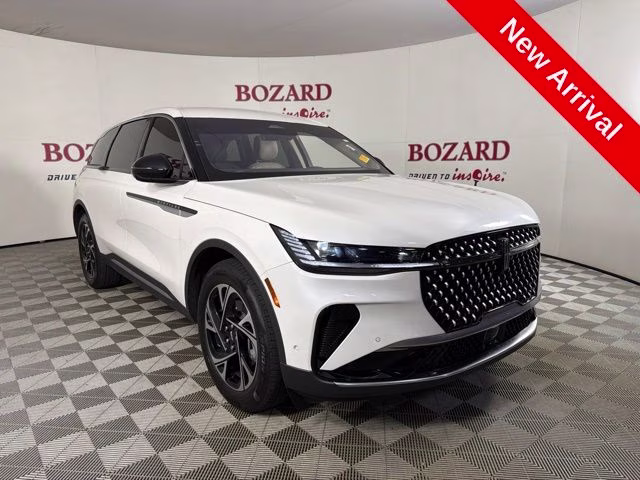 2024 White Platinum Clearcoat Metallic Lincoln Nautilus Premiere AWD SUV