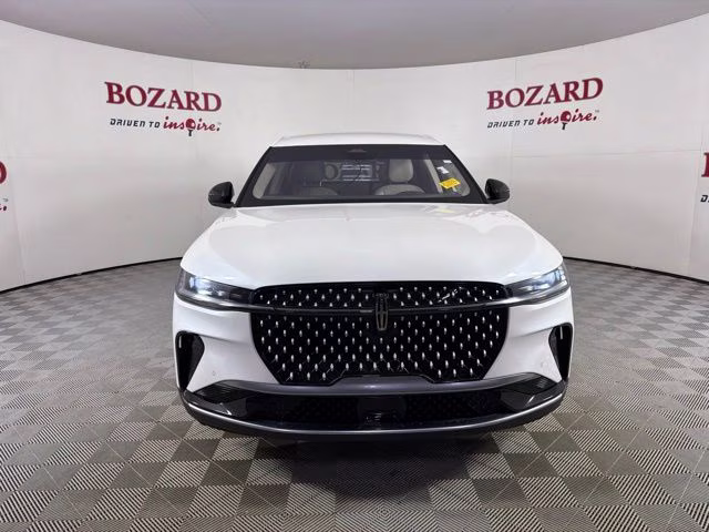 2024 White Platinum Clearcoat Metallic Lincoln Nautilus Premiere AWD SUV