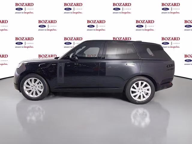 2023 Santorini Black Metallic Land Rover Range Rover SE AWD SUV