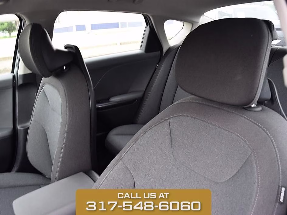 2025 Morning Haze Kia K4 LXS FWD Sedan
