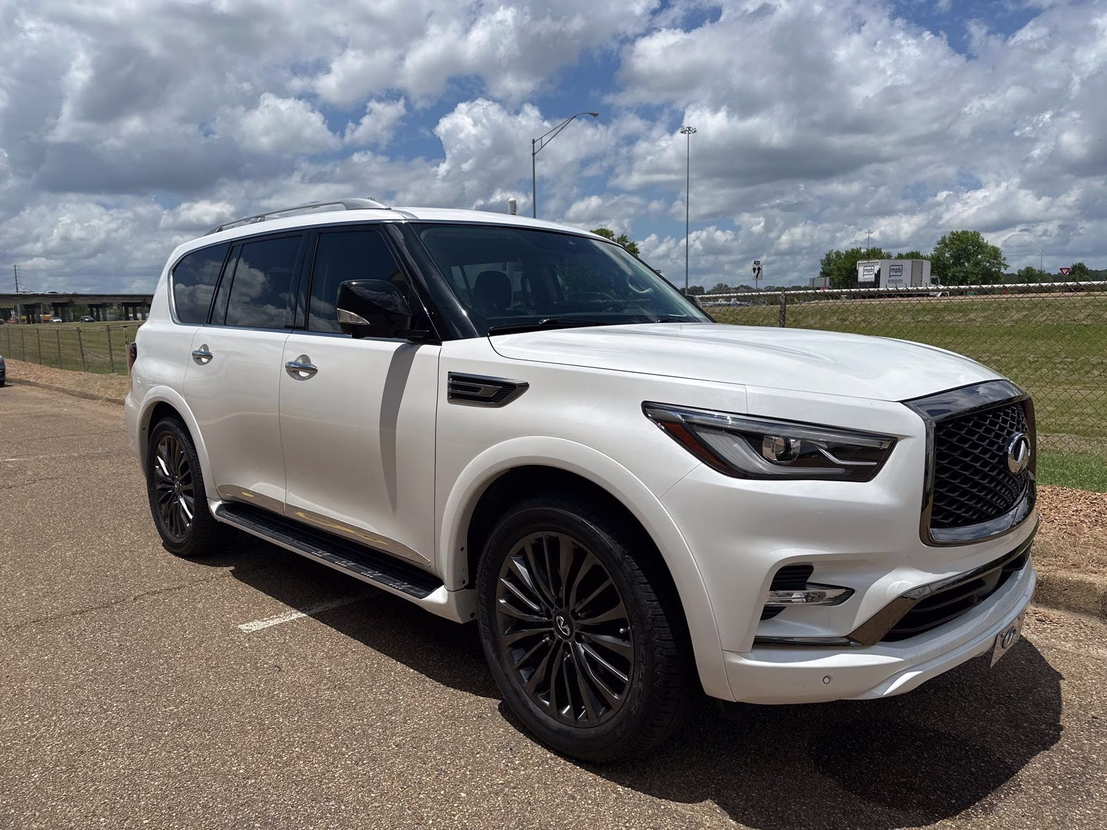 2023 Moonstone White INFINITI QX80 Premium Select RWD SUV
