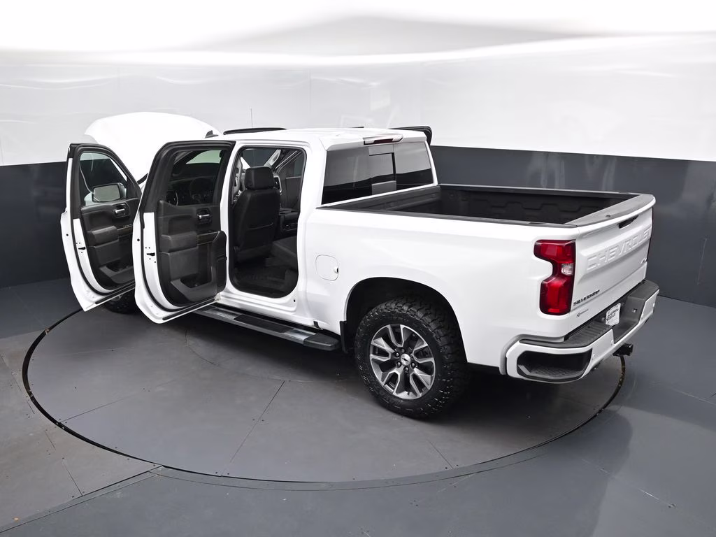 2022 Summit White Chevrolet Silverado 1500 LTD RST 4X4 Truck