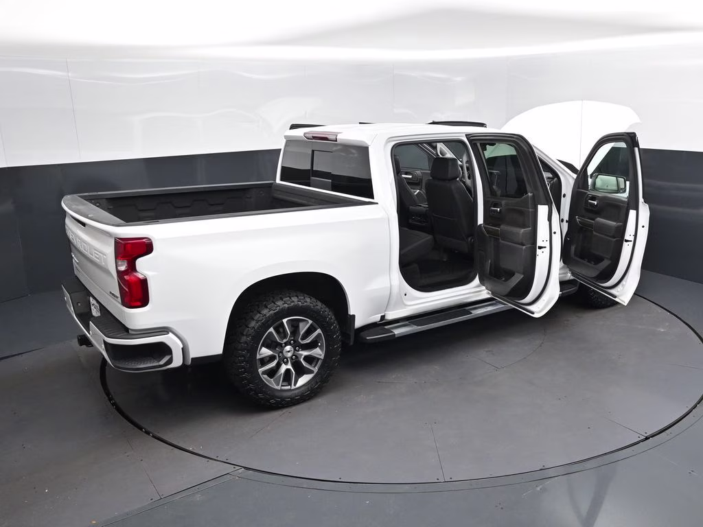 2022 Summit White Chevrolet Silverado 1500 LTD RST 4X4 Truck