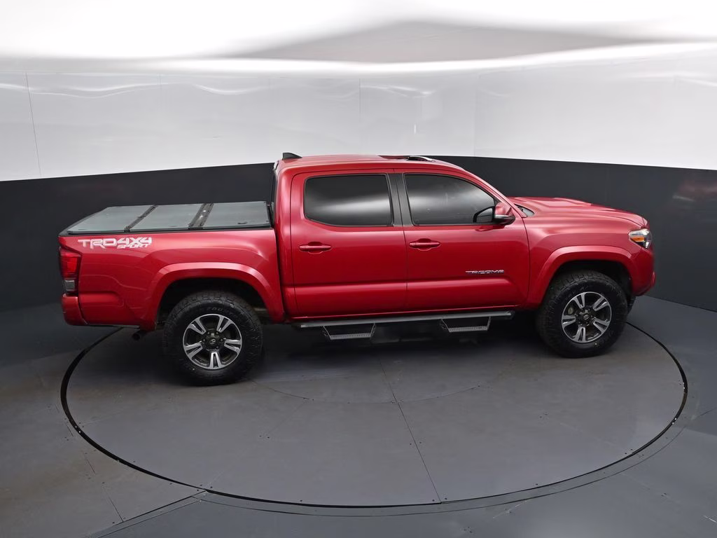 2017 Barcelona Red Metallic Toyota Tacoma TRD Sport 4X4 Truck