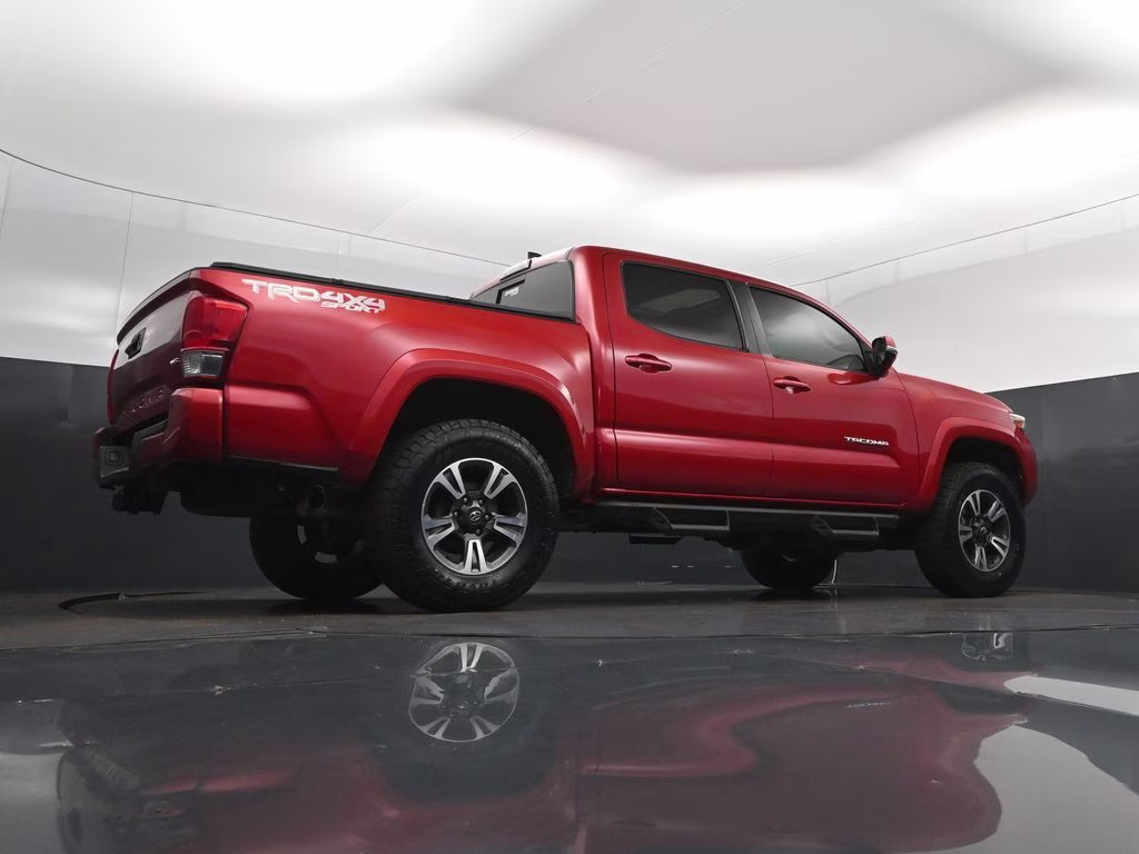 2017 Barcelona Red Metallic Toyota Tacoma TRD Sport 4X4 Truck