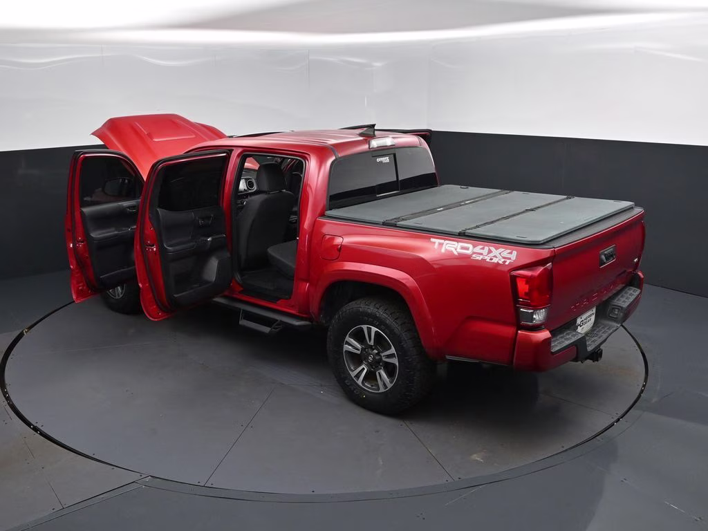 2017 Barcelona Red Metallic Toyota Tacoma TRD Sport 4X4 Truck