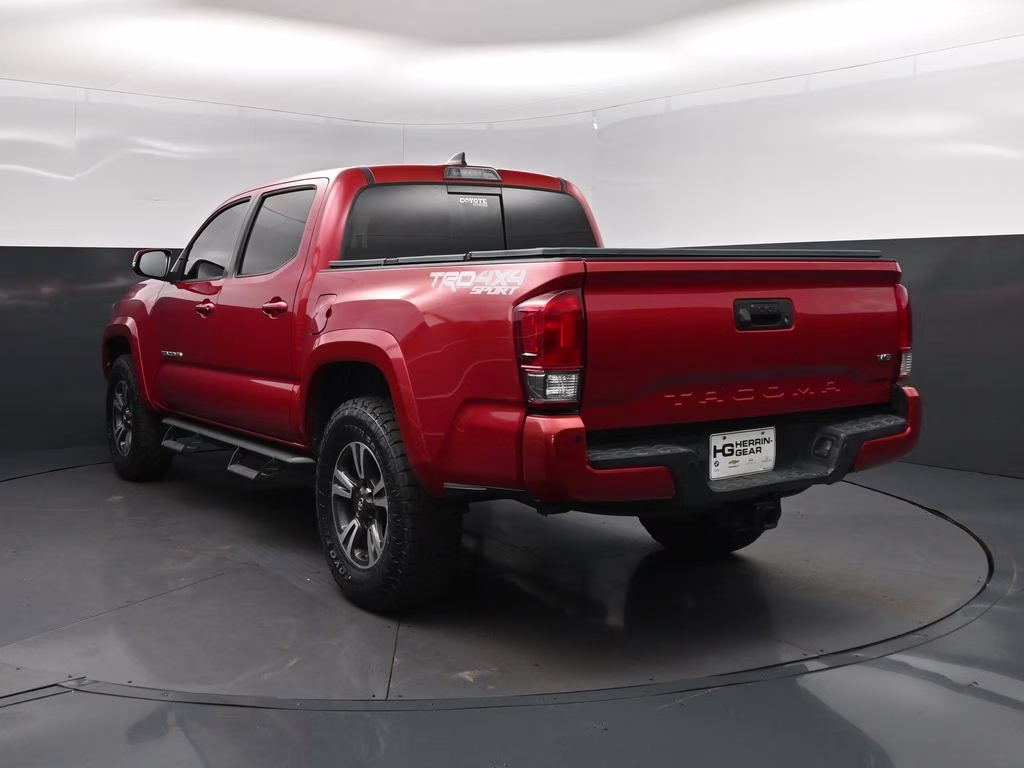 2017 Barcelona Red Metallic Toyota Tacoma TRD Sport 4X4 Truck