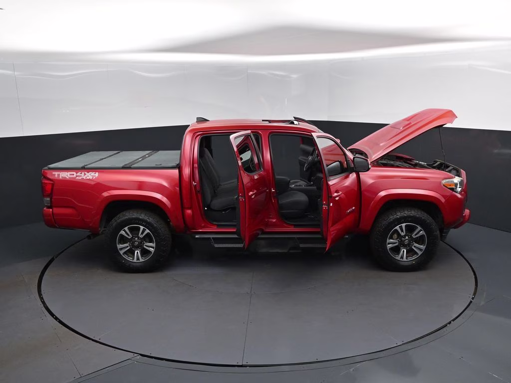 2017 Barcelona Red Metallic Toyota Tacoma TRD Sport 4X4 Truck