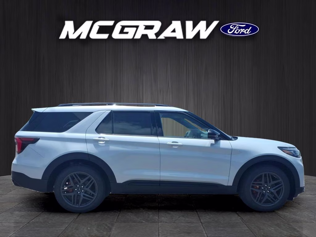 2026 Space White Metallic Ford Explorer ST 4X4 SUV