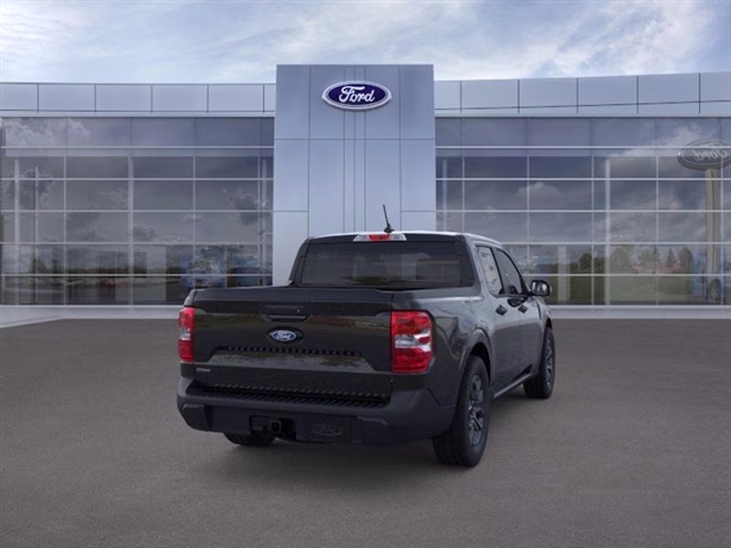 2026 Shadow Black Ford Maverick XLT AWD Truck