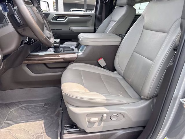 2024 Sterling Gray Metallic Chevrolet Silverado 1500 RST 4X4 Truck