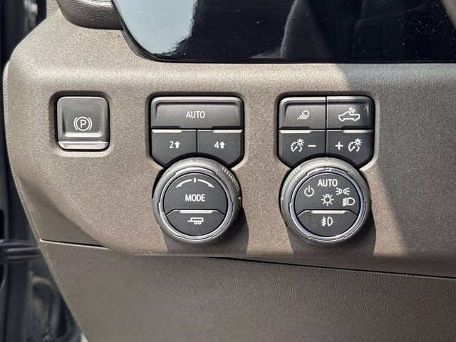 2024 Sterling Gray Metallic Chevrolet Silverado 1500 RST 4X4 Truck