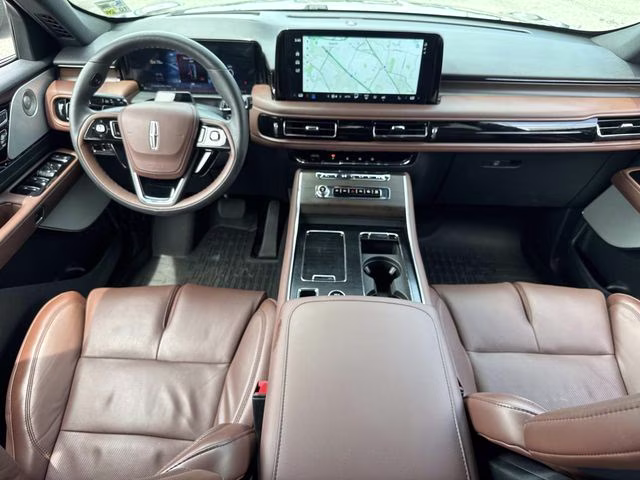 2025 Black Metallic Lincoln Aviator Reserve RWD SUV