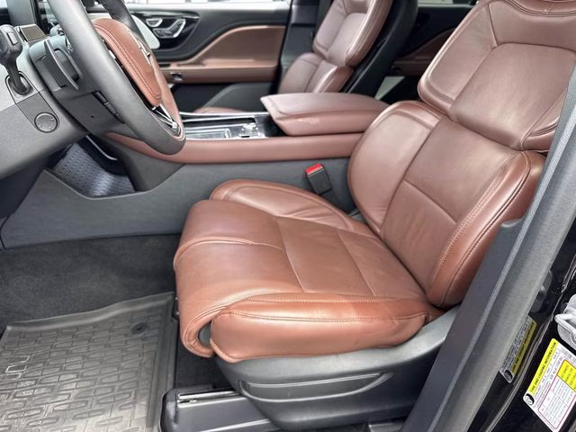 2025 Black Metallic Lincoln Aviator Reserve RWD SUV