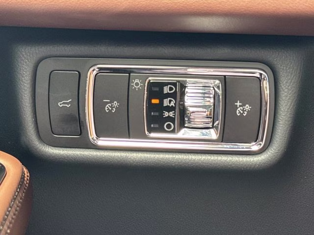 2025 Black Metallic Lincoln Aviator Reserve RWD SUV